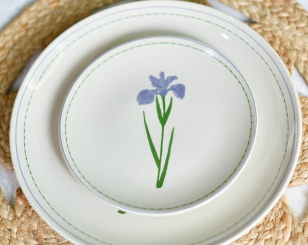 Amethyst Lily Plate Amethyst Lily Quarter Plates