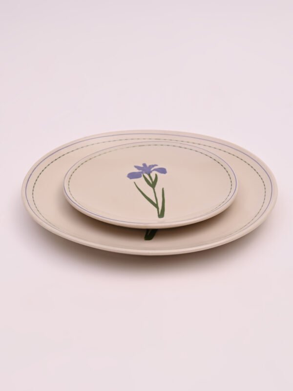 DSC_3455 Amethyst Lily Dinner Set | Set of 4 Full Plates & 4 Quarter Plates