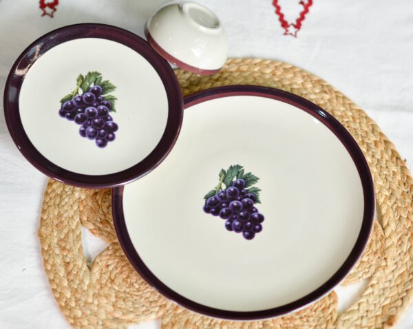 Midnight Vineyard Plate (1) Midnight Vineyard Quarter Plates